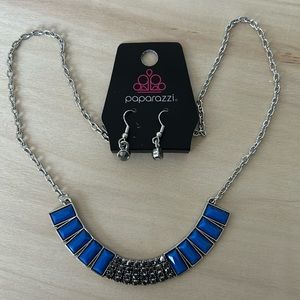 Paparazzi 18” silver chain w blue stones and rhinestones